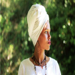 Deux artistes : Zikahi et Uzak Taraf